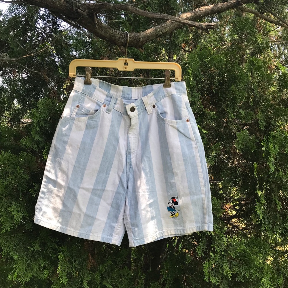Vintage Levi’s 950 Minnie Mouse shorts